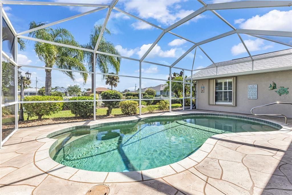 待售: $499,000 (4 贝兹, 2 浴室, 2392 平方英尺)