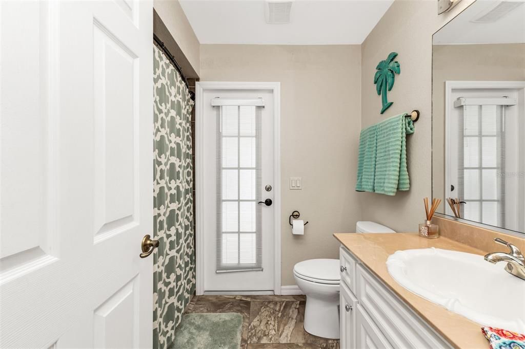 待售: $499,000 (4 贝兹, 2 浴室, 2392 平方英尺)