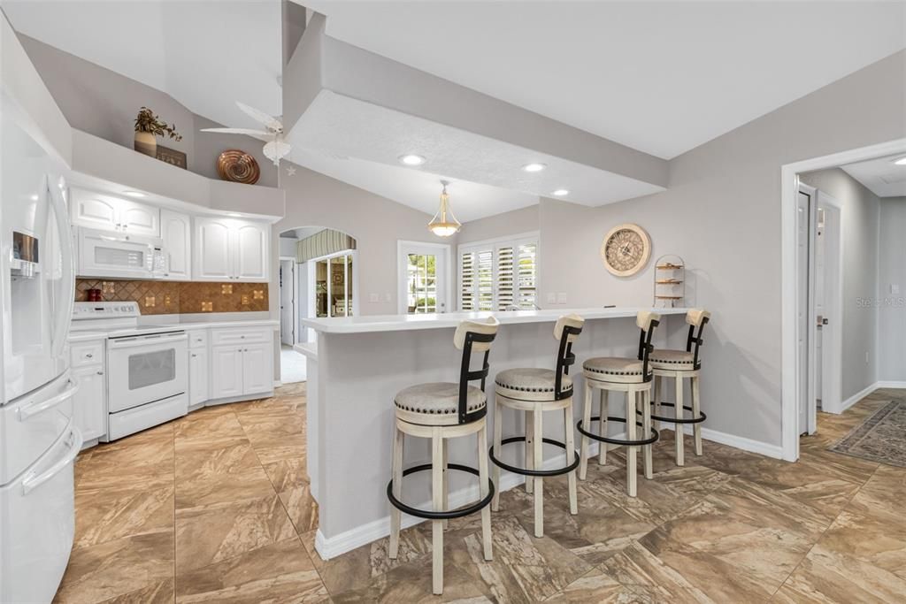 待售: $499,000 (4 贝兹, 2 浴室, 2392 平方英尺)