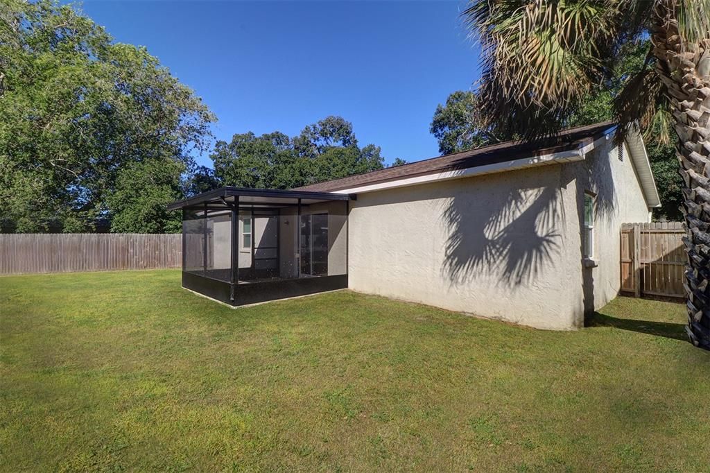 For Rent: $2,395 (4 beds, 2 baths, 1401 Square Feet)