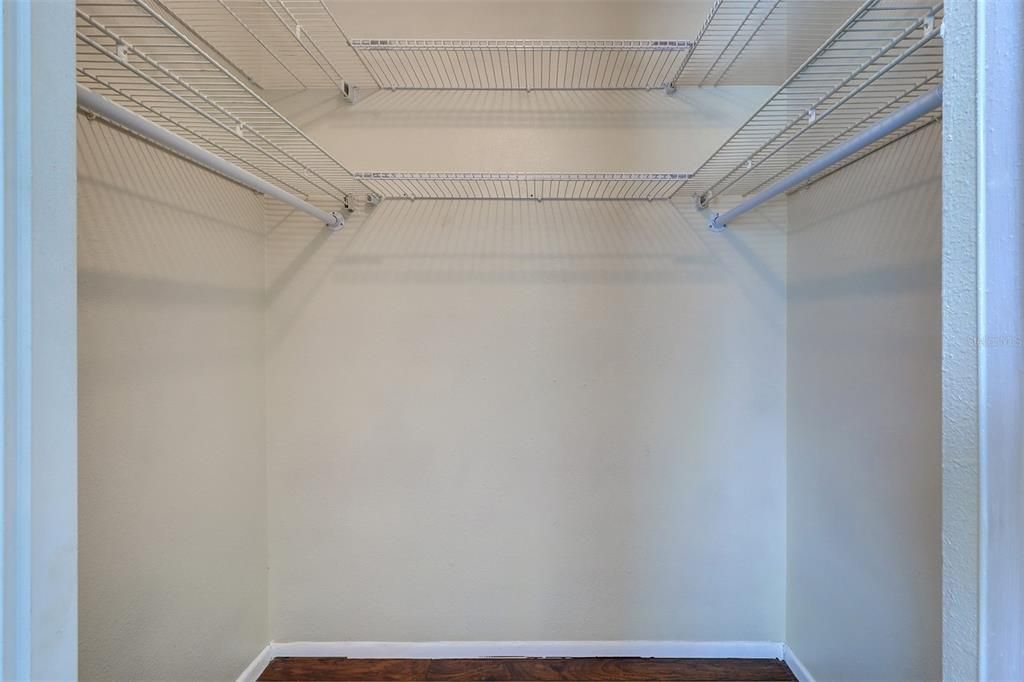 For Rent: $2,395 (4 beds, 2 baths, 1401 Square Feet)