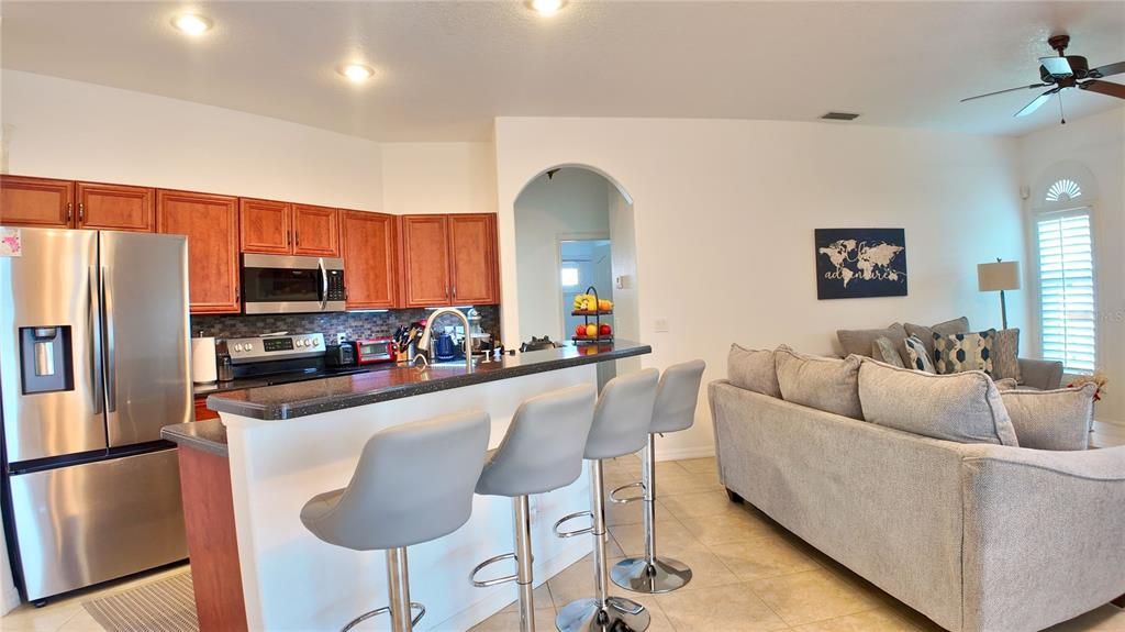 For Sale: $449,900 (3 beds, 2 baths, 1726 Square Feet)