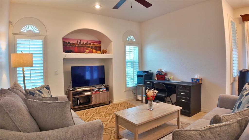 For Sale: $449,900 (3 beds, 2 baths, 1726 Square Feet)