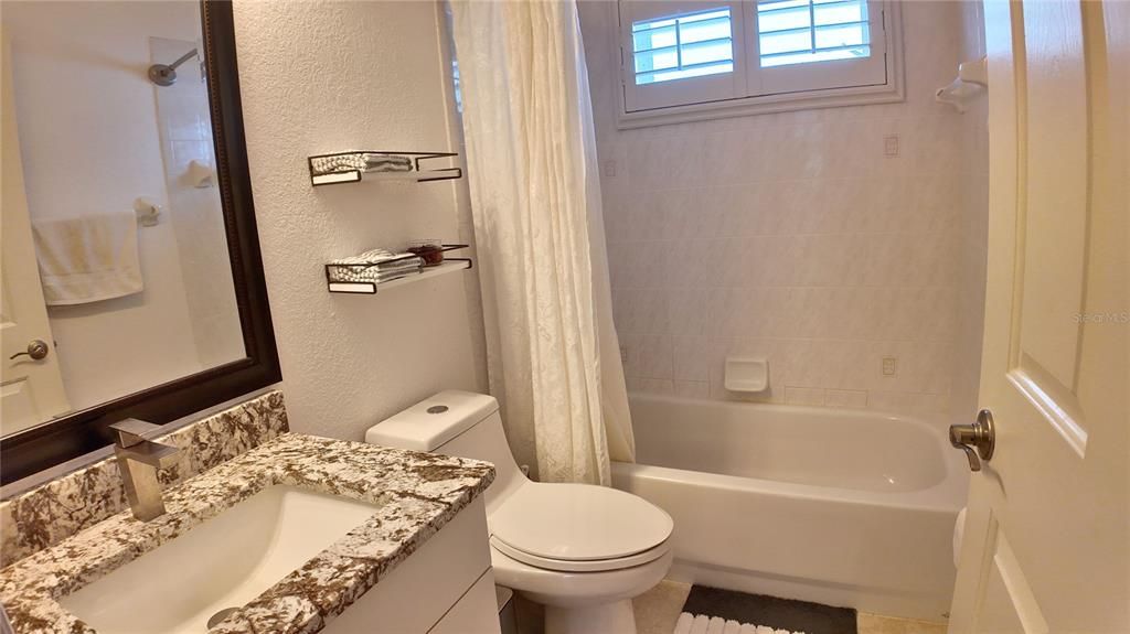 For Sale: $449,900 (3 beds, 2 baths, 1726 Square Feet)