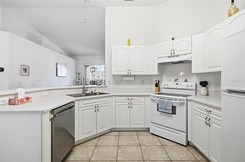 En Venta: $345,000 (3 camas, 2 baños, 1796 Pies cuadrados)