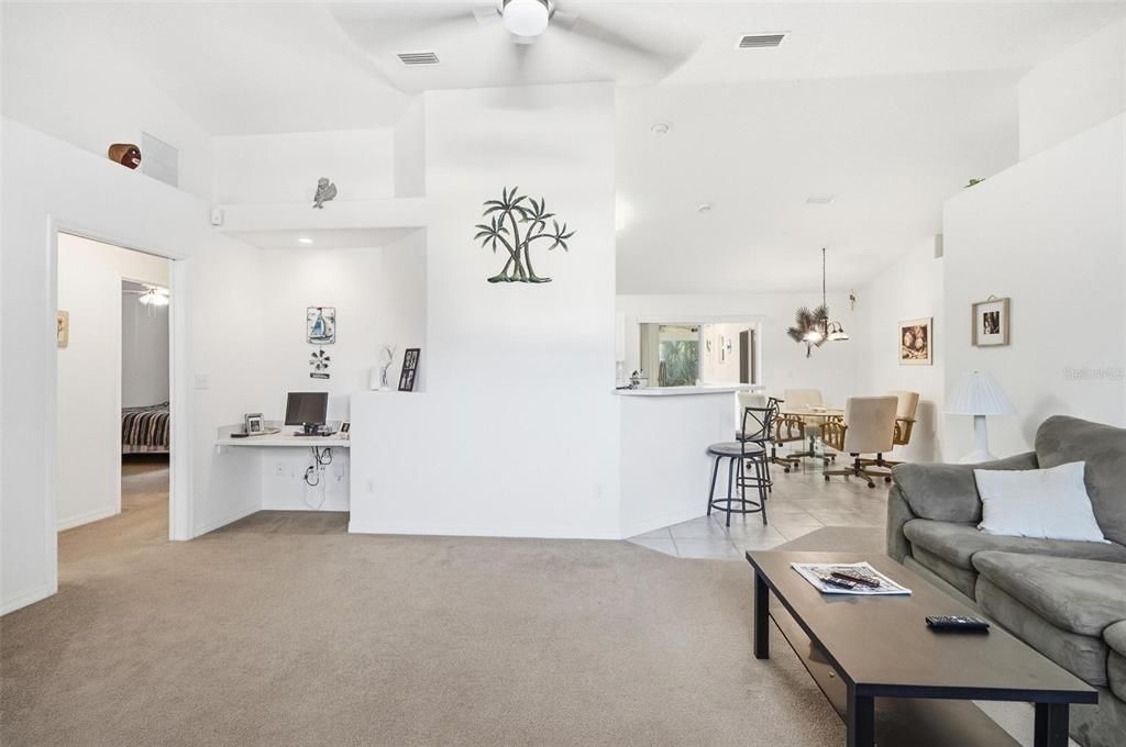 En Venta: $345,000 (3 camas, 2 baños, 1796 Pies cuadrados)