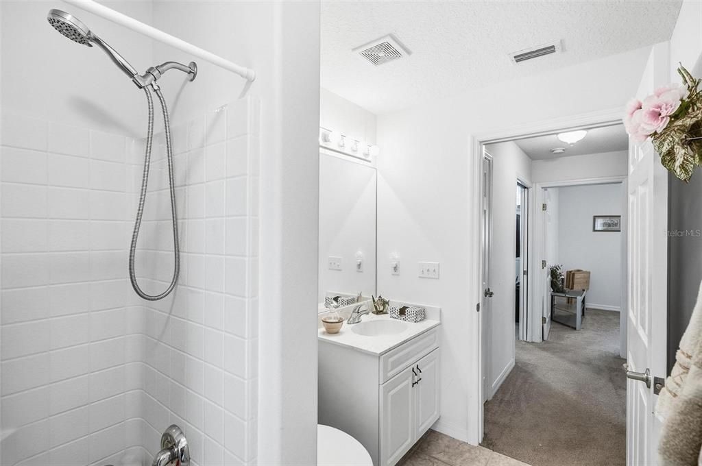 En Venta: $345,000 (3 camas, 2 baños, 1796 Pies cuadrados)