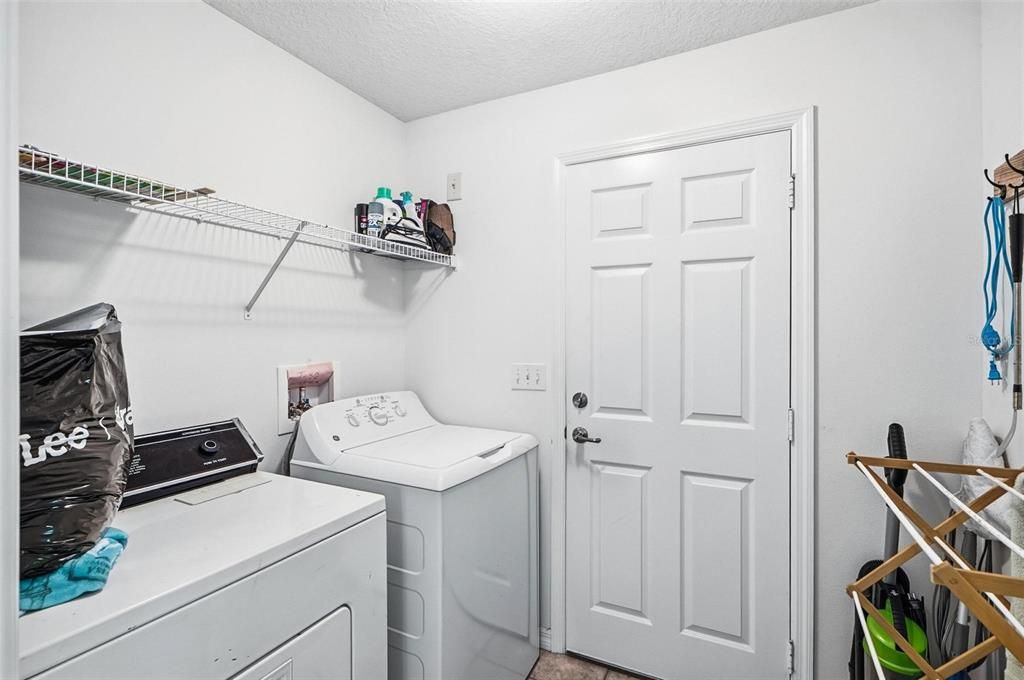 En Venta: $345,000 (3 camas, 2 baños, 1796 Pies cuadrados)