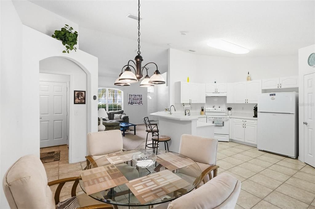 En Venta: $345,000 (3 camas, 2 baños, 1796 Pies cuadrados)