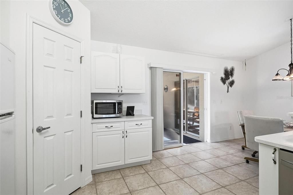 En Venta: $345,000 (3 camas, 2 baños, 1796 Pies cuadrados)