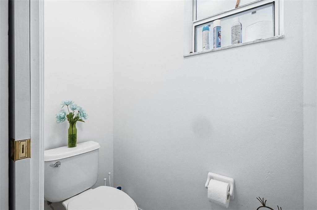 En Venta: $345,000 (3 camas, 2 baños, 1796 Pies cuadrados)