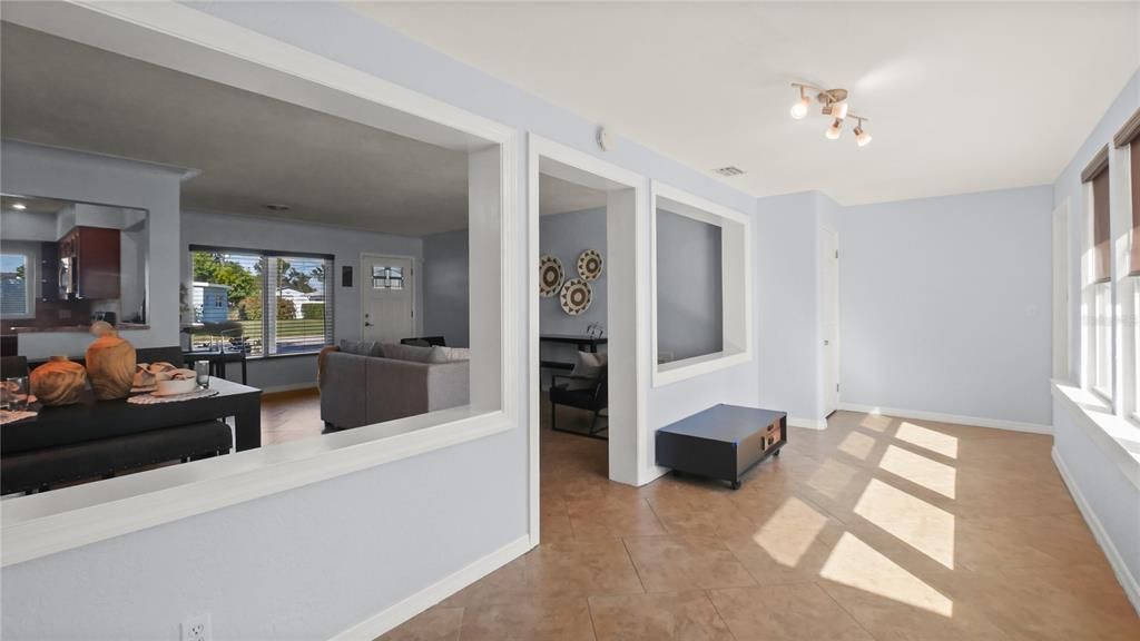 合同活跃: $530,000 (3 贝兹, 2 浴室, 1488 平方英尺)