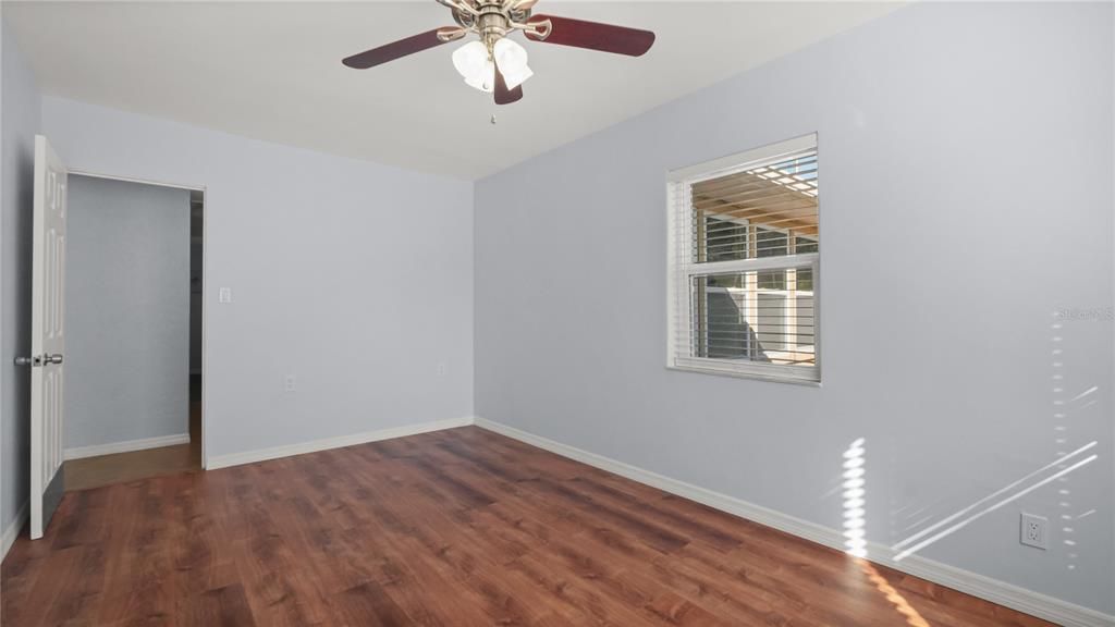 合同活跃: $530,000 (3 贝兹, 2 浴室, 1488 平方英尺)