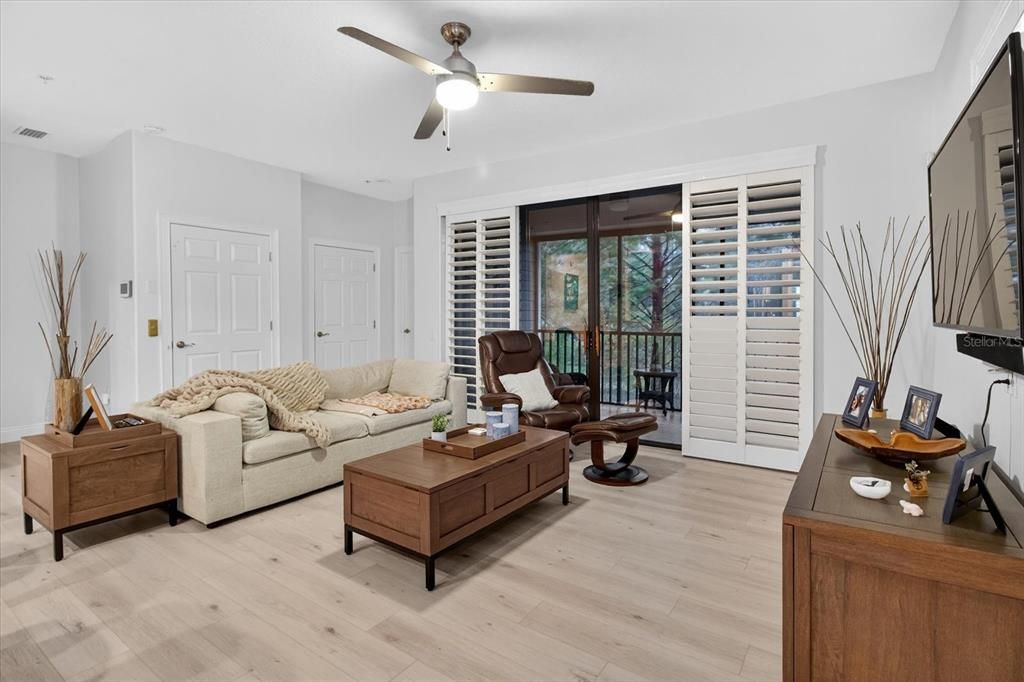 For Sale: $460,000 (3 beds, 2 baths, 2442 Square Feet)