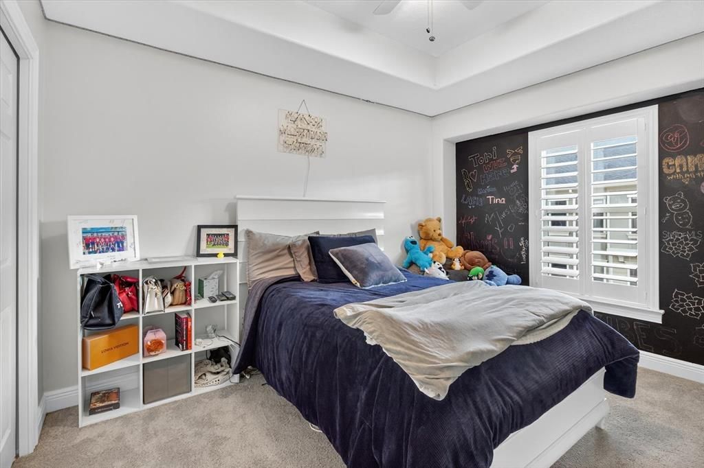 For Sale: $460,000 (3 beds, 2 baths, 2442 Square Feet)