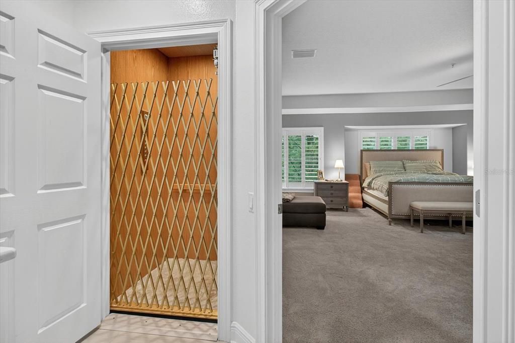 For Sale: $460,000 (3 beds, 2 baths, 2442 Square Feet)