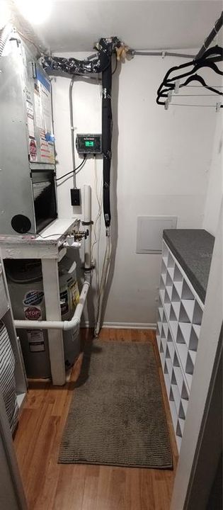 待售: $175,000 (1 贝兹, 1 浴室, 560 平方英尺)