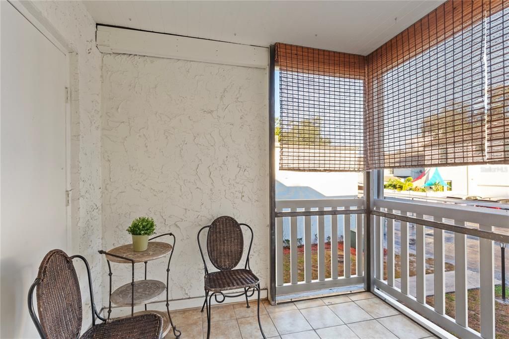 待售: $175,000 (1 贝兹, 1 浴室, 560 平方英尺)