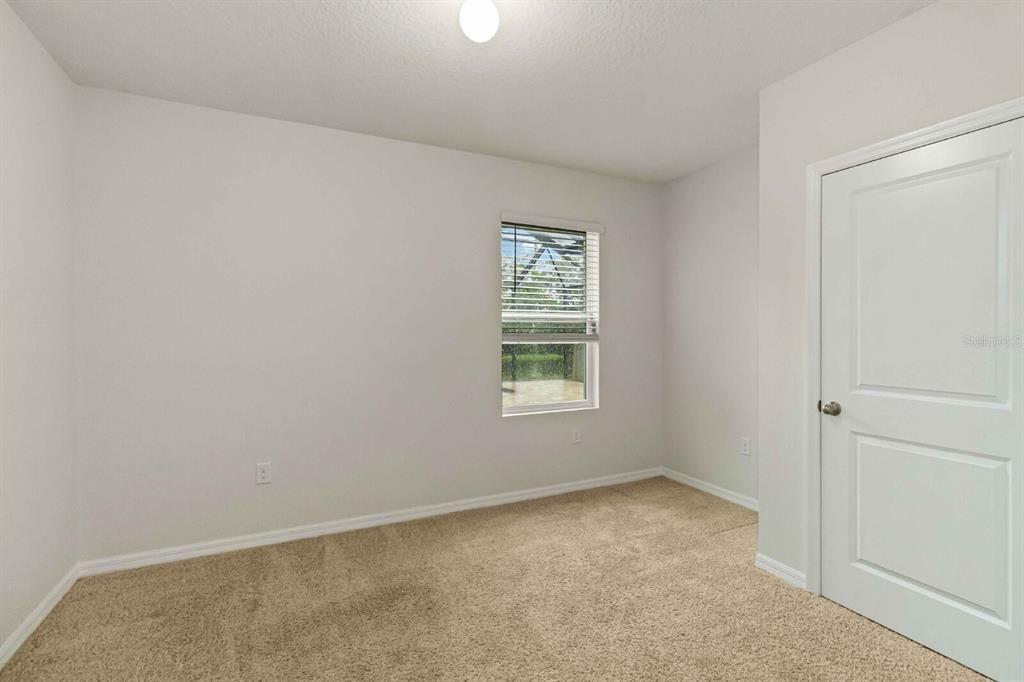 For Rent: $3,495 (5 beds, 3 baths, 2475 Square Feet)