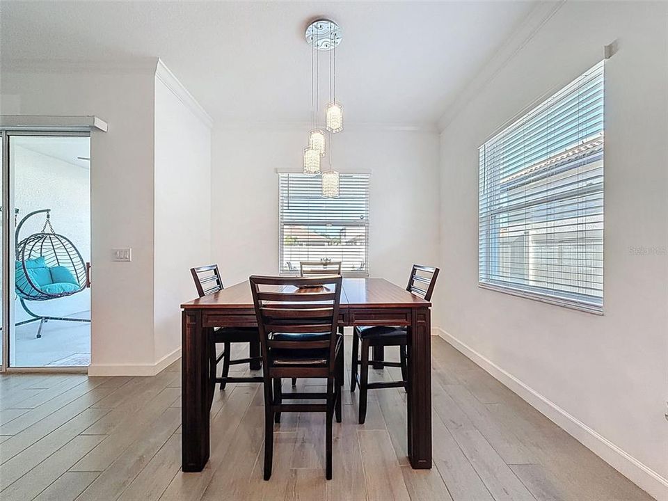 待售: $470,000 (3 贝兹, 2 浴室, 2350 平方英尺)