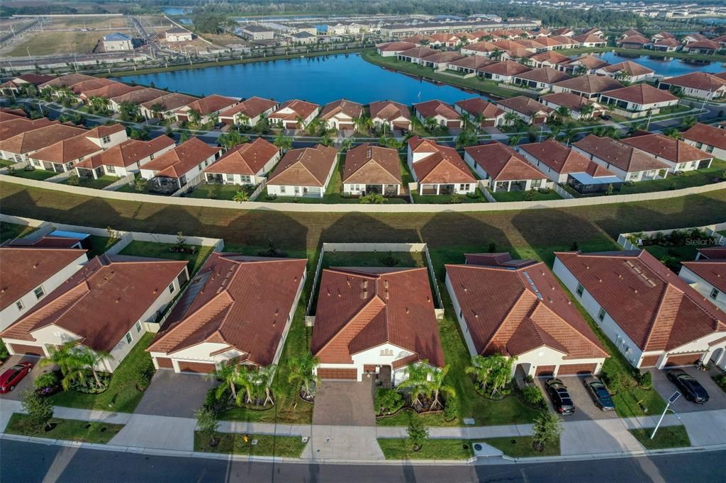 待售: $470,000 (3 贝兹, 2 浴室, 2350 平方英尺)