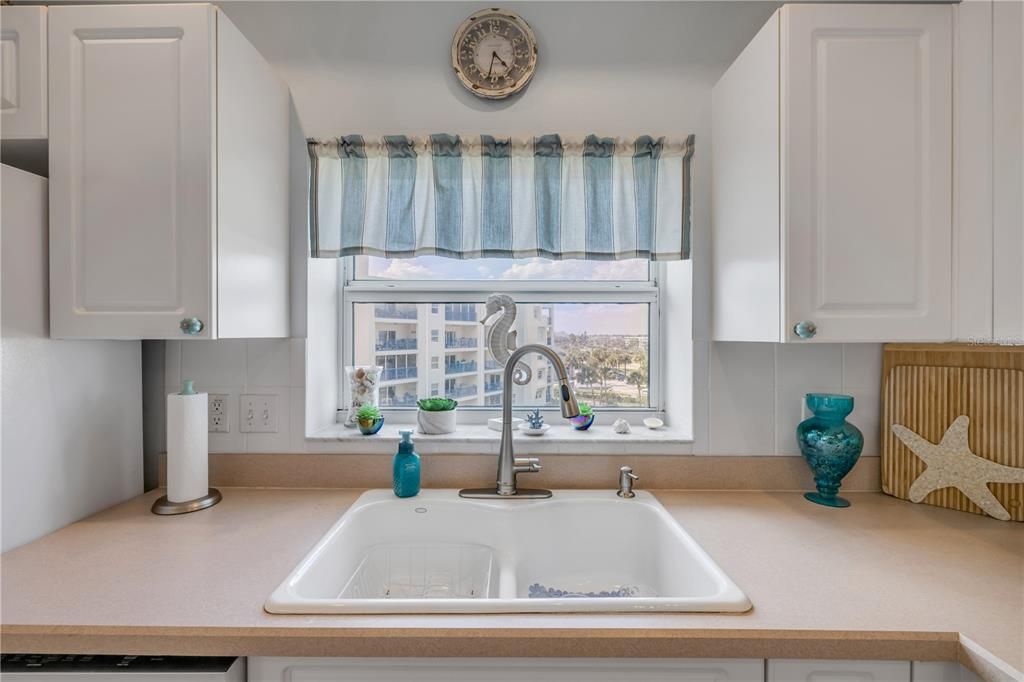 待售: $555,000 (3 贝兹, 2 浴室, 1768 平方英尺)