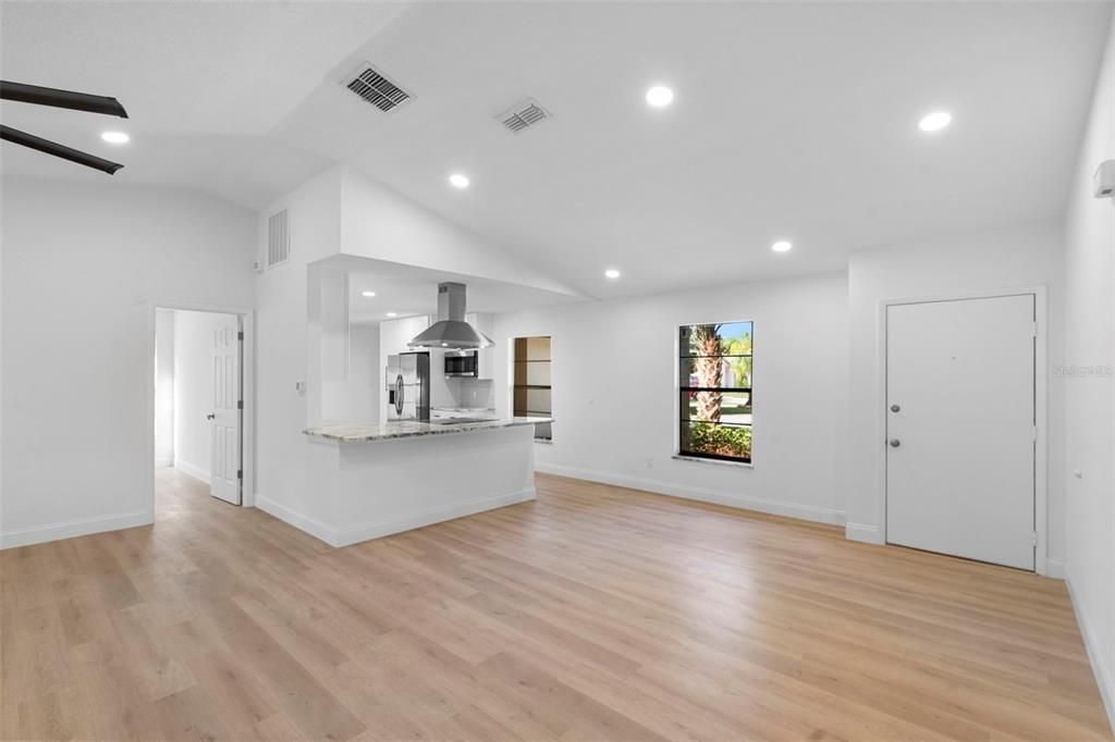 Active With Contract: $455,000 (3 beds, 2 baths, 1919 Square Feet)