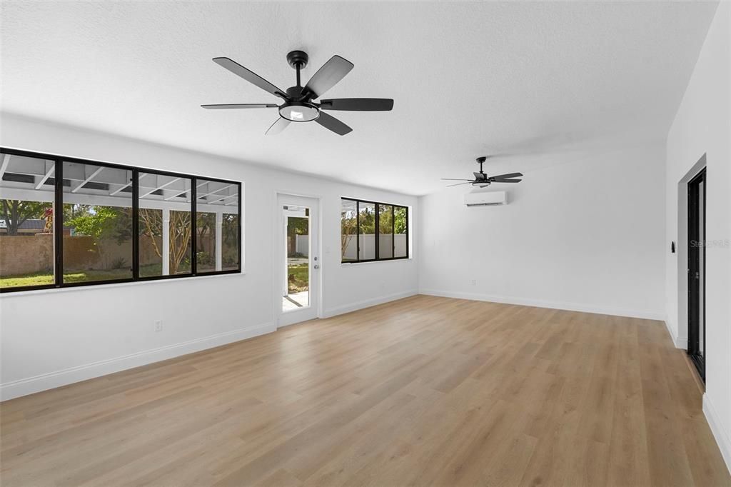 Active With Contract: $455,000 (3 beds, 2 baths, 1919 Square Feet)