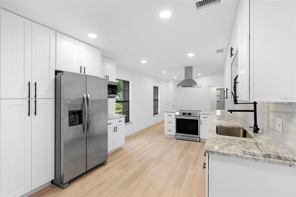 Active With Contract: $455,000 (3 beds, 2 baths, 1919 Square Feet)