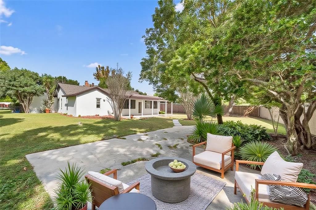 Active With Contract: $455,000 (3 beds, 2 baths, 1919 Square Feet)