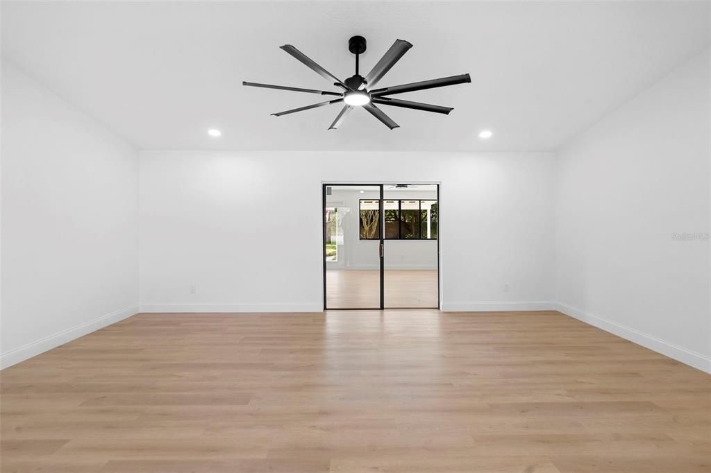 Active With Contract: $455,000 (3 beds, 2 baths, 1919 Square Feet)