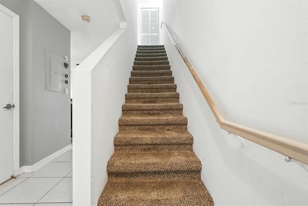 Active With Contract: $244,900 (2 beds, 2 baths, 980 Square Feet)