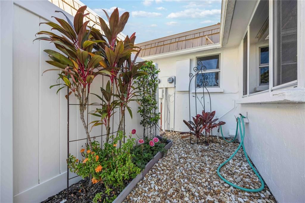 En Venta: $233,000 (2 camas, 2 baños, 1120 Pies cuadrados)