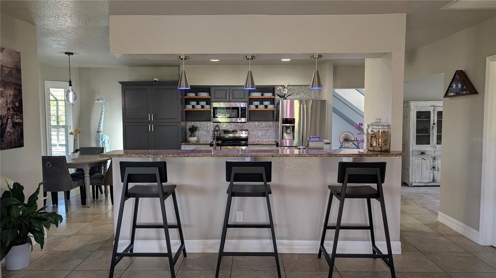 For Sale: $729,000 (5 beds, 4 baths, 3008 Square Feet)