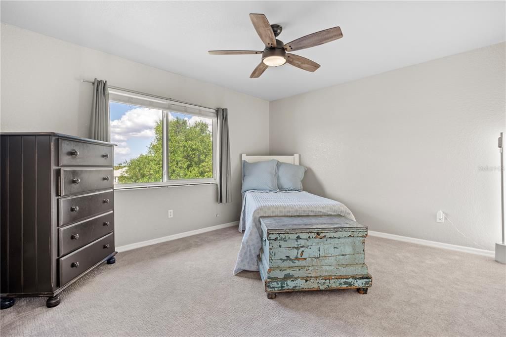 For Sale: $729,000 (5 beds, 4 baths, 3008 Square Feet)