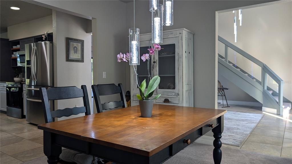 For Sale: $729,000 (5 beds, 4 baths, 3008 Square Feet)