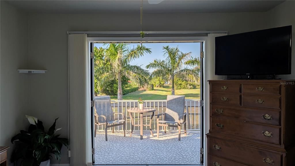 For Sale: $729,000 (5 beds, 4 baths, 3008 Square Feet)