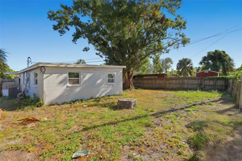 For Sale: $299,900 (3 beds, 1 baths, 1124 Square Feet)