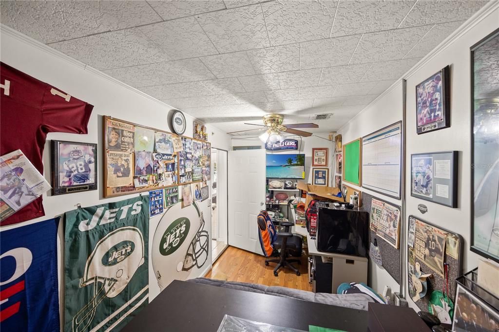 待售: $618,000 (0 贝兹, 0 浴室, 1600 平方英尺)