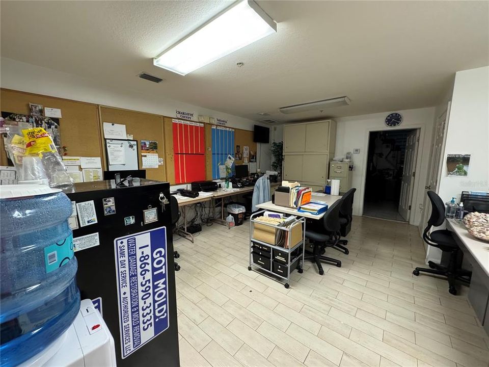 待售: $618,000 (0 贝兹, 0 浴室, 1600 平方英尺)