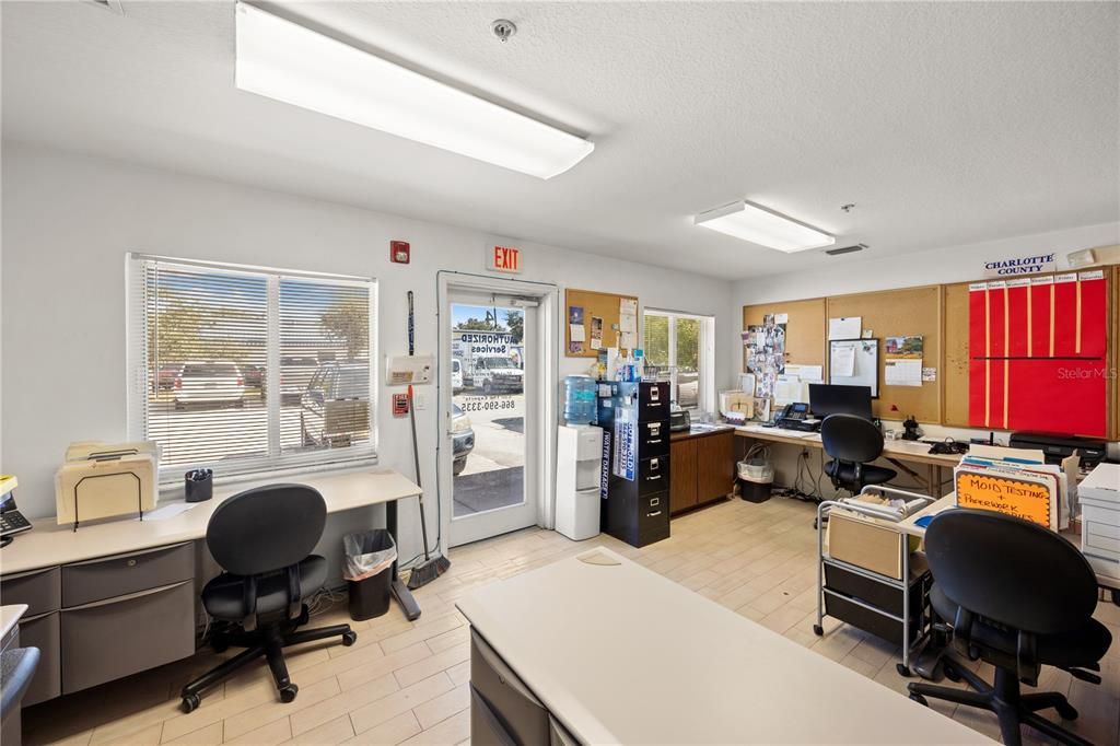 待售: $618,000 (0 贝兹, 0 浴室, 1600 平方英尺)