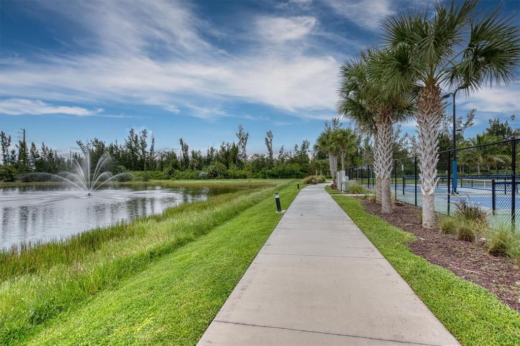 待售: $385,000 (4 贝兹, 2 浴室, 1846 平方英尺)