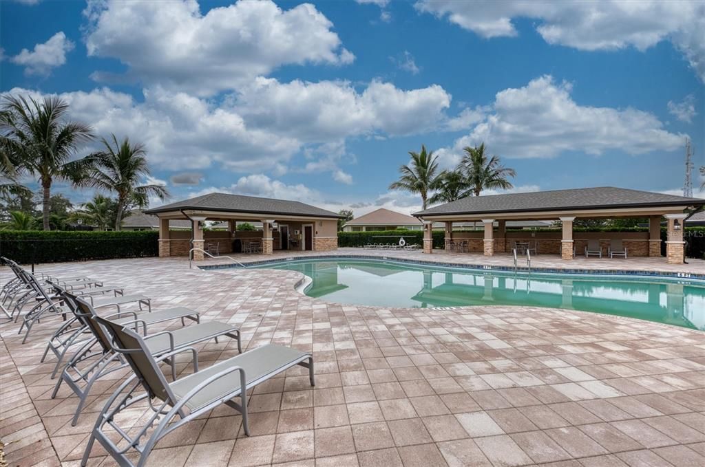 待售: $385,000 (4 贝兹, 2 浴室, 1846 平方英尺)