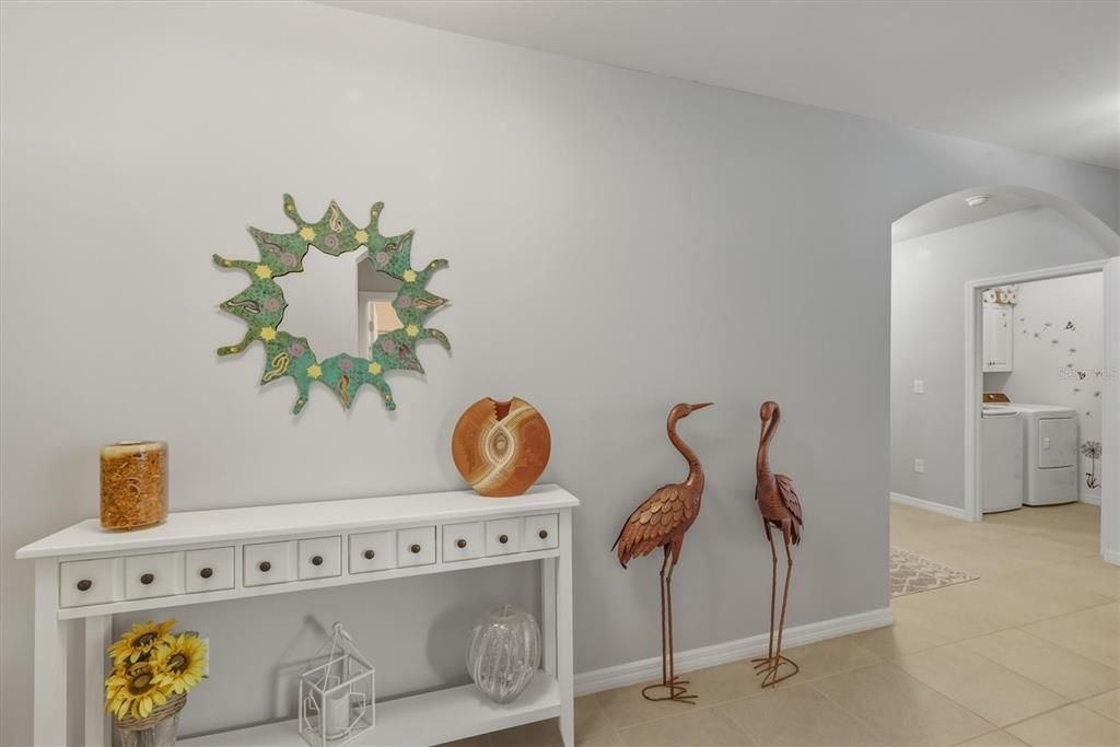 待售: $385,000 (4 贝兹, 2 浴室, 1846 平方英尺)