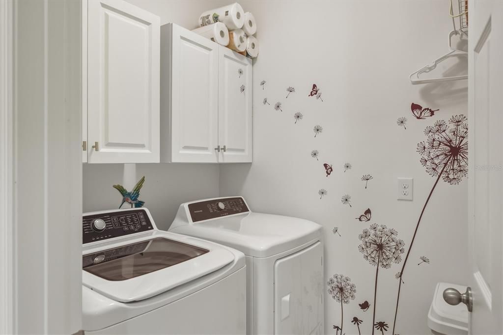 待售: $385,000 (4 贝兹, 2 浴室, 1846 平方英尺)