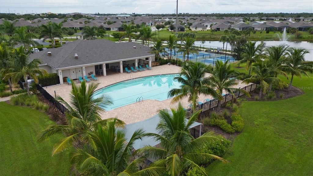 待售: $385,000 (4 贝兹, 2 浴室, 1846 平方英尺)