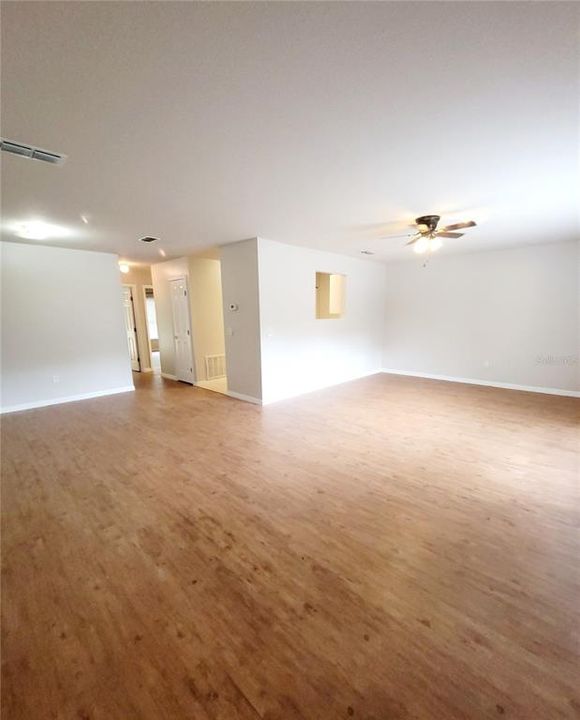 For Rent: $1,385 (2 beds, 2 baths, 1100 Square Feet)