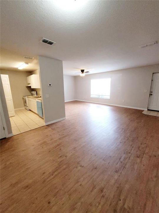 For Rent: $1,385 (2 beds, 2 baths, 1100 Square Feet)