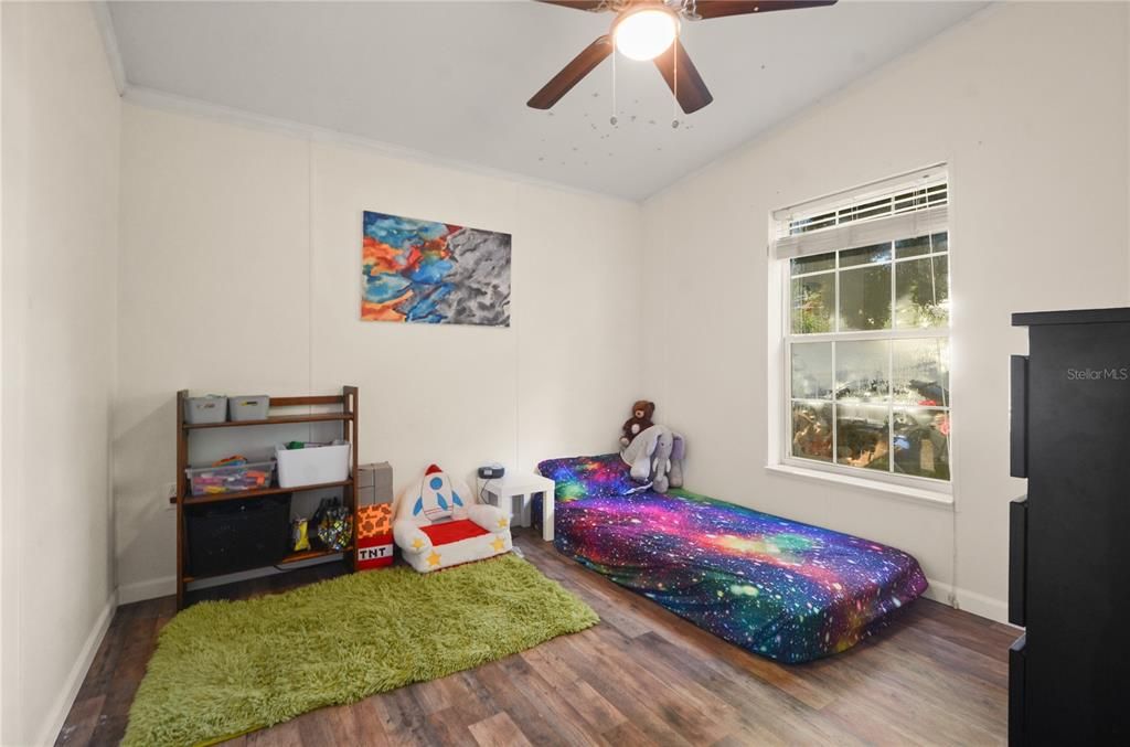 待售: $380,000 (3 贝兹, 2 浴室, 1296 平方英尺)