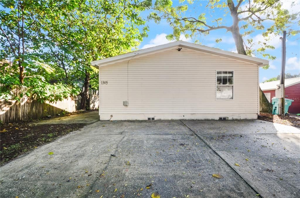 待售: $380,000 (3 贝兹, 2 浴室, 1296 平方英尺)